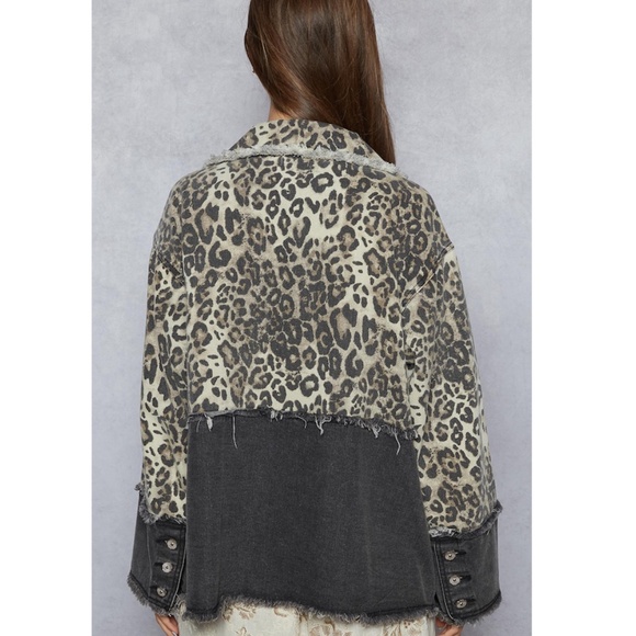 "The Contessa" Animal Print Crochet Patch Blazer Jacket - Picture 3 of 4